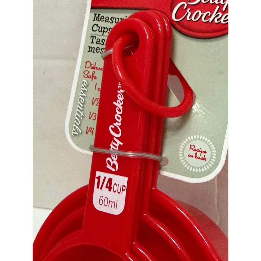Betty Crocker Red Measuring Cups Set of 4 Essentials Dishwasher Safe‎ New